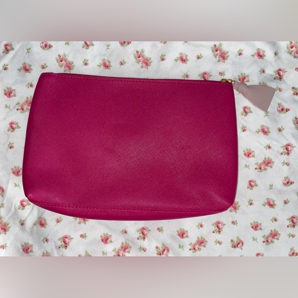 Elizabeth Arden Pink Clutch or Makeup Bag NWOT - Picture 3 of 7